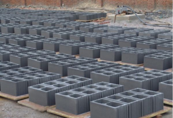 建筑垃圾成為搶手的新型墻體材料免燒磚